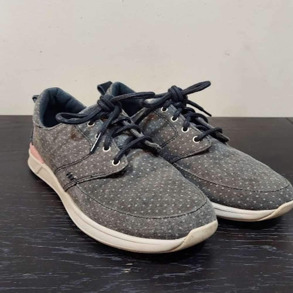 Reef‎ Rover Low Gray Polka Dot Boat Shoe Sneakers Pink Accent Womens  Size 7